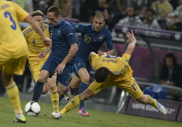 Franck Ribery hoạt động năng nổ bên cánh trái.